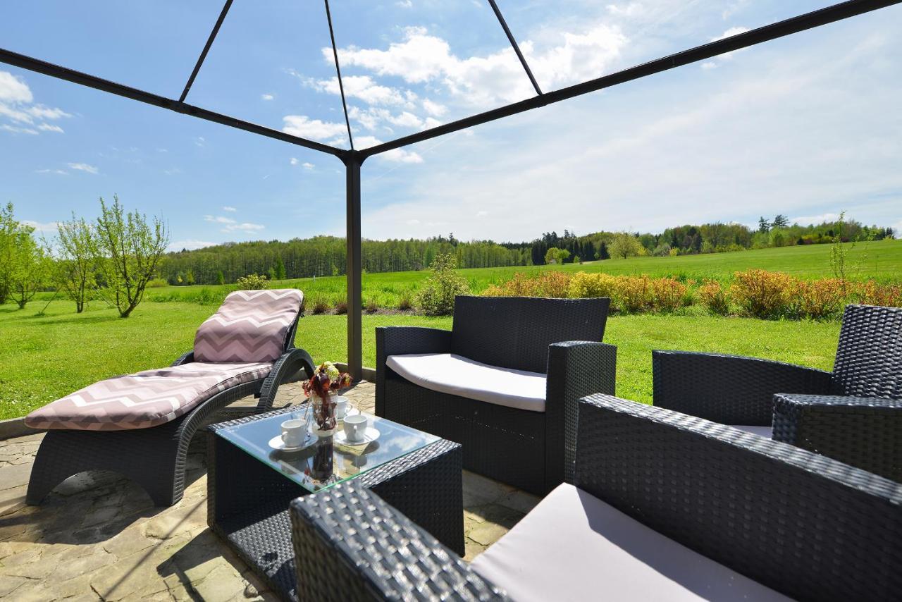 Rezidence Pihel Hotel Novy Bor Exterior photo